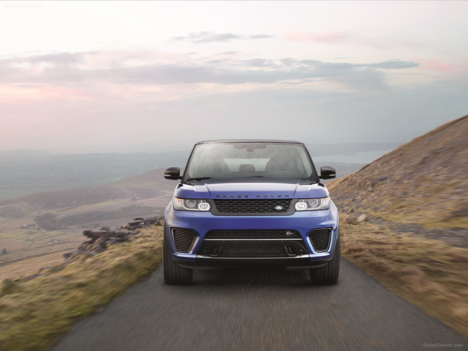 Land Rover Range Rover Sport SVR 2015